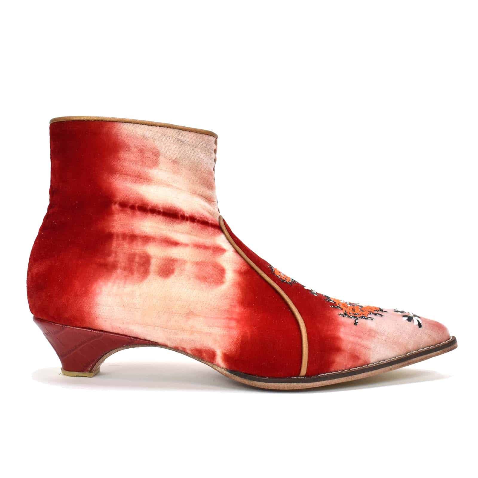 Meher Kakalia - NANA HEEL - velvet td red