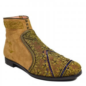 Queen Neva embroidered boot | Meher Kakalia