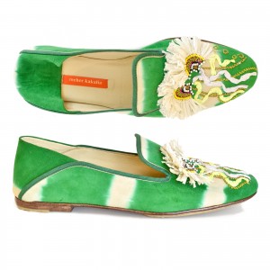 Meher Kakalia RIO Moccasin in Kelly Green, handcrafted with eco-friendly Raffia and vibrant tie-dye leather.