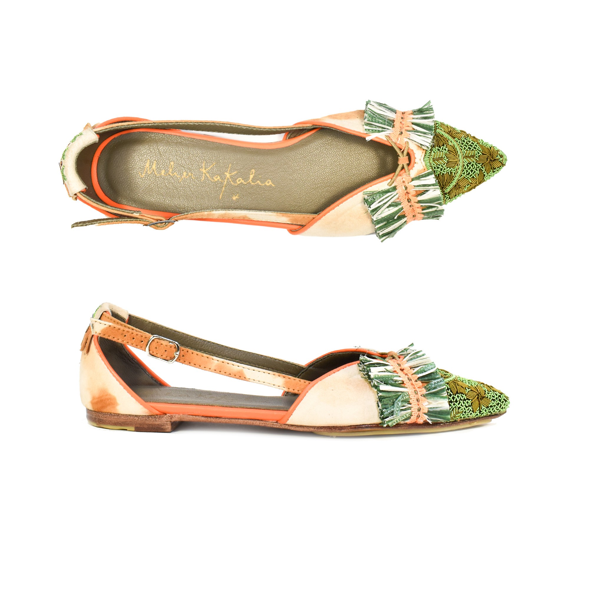 Meher Kakalia Greta Slingback khaki, handmade with eco Raffia and dapka embroidery. Sustainable and stylish for every occasion.