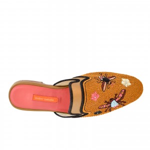 Elegant handmade mules in eco leather with floral embroidery, perfect for summer and weddings.