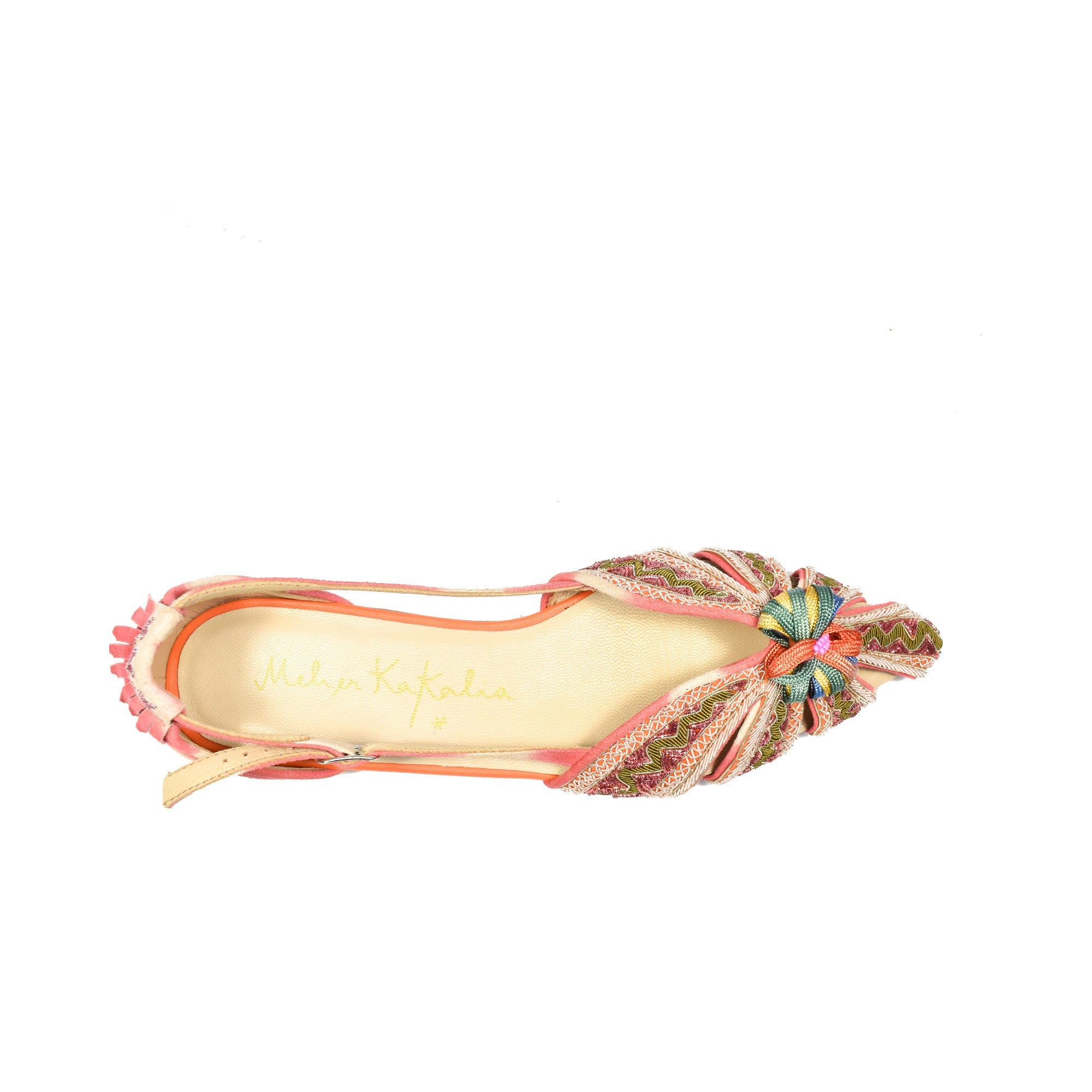 Meher Kakalia embroidered pink pointed shoes, stylish and unique, ideal for summer weddings or elegant gatherings.